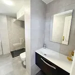 Torremolinos: Quiet 1bedroom With Pool & Sea Views Торремолинос