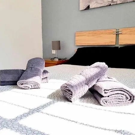 One Bed Apt, Terrace, Sea And Pool View, Walk To Torremolinos