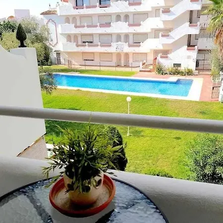One Bed Apt, Terrace, Sea And Pool View, Walk To *