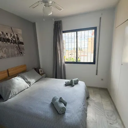 One Bed Apt, Terrace, Sea And Pool View, Walk To Apartment Torremolinos