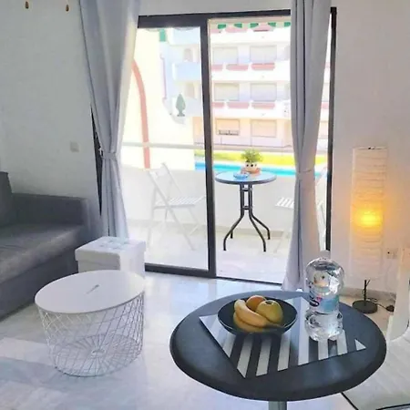 Torremolinos: Quiet 1bedroom With Pool & Sea Views Apartment *