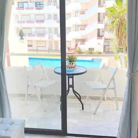 Apartment Torremolinos: Quiet 1bedroom With Pool & Sea Views Torremolinos