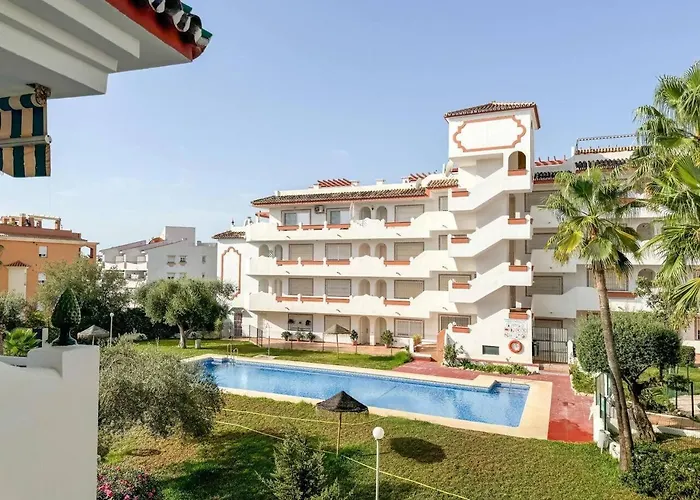 Torremolinos: Quiet 1bedroom With Pool & Sea Views Apartment