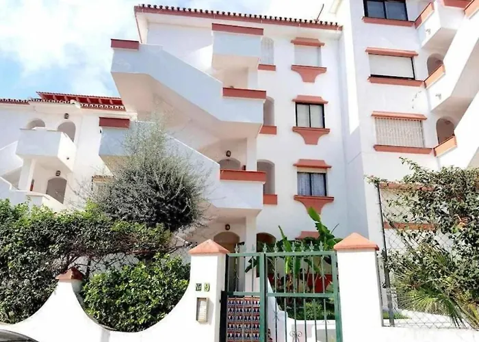 Torremolinos: Quiet 1bedroom With Pool & Sea Views Apartment Torremolinos